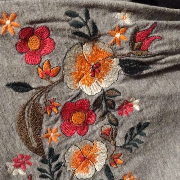 Crop top - Picture 5 of 6